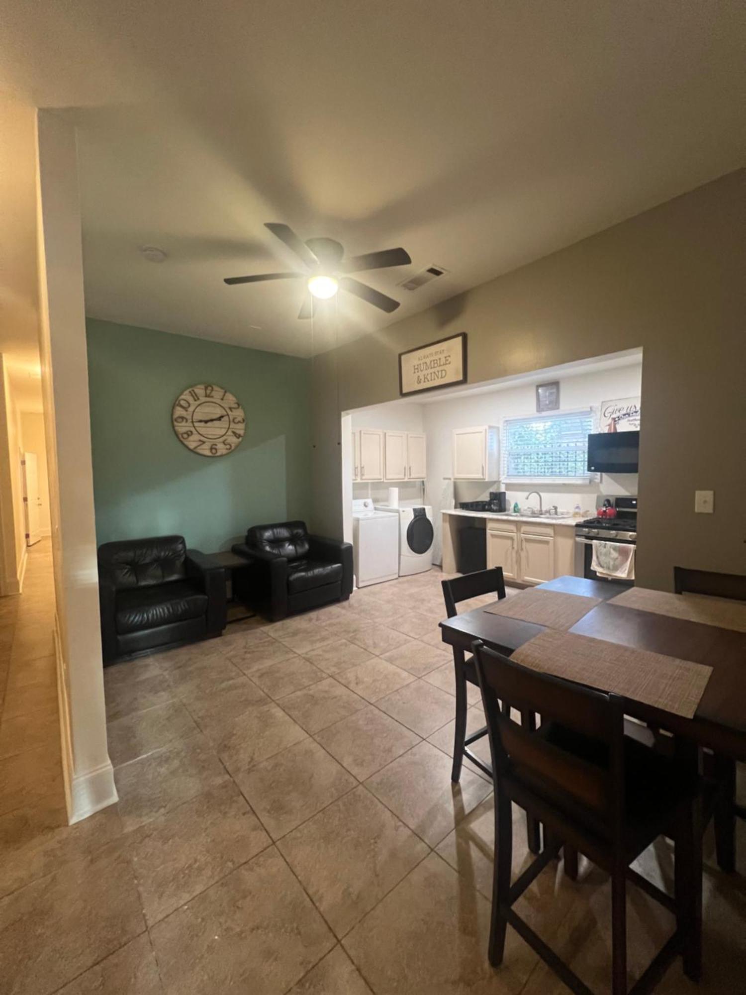 Guest house 3 Miles To Downtown Atlanta